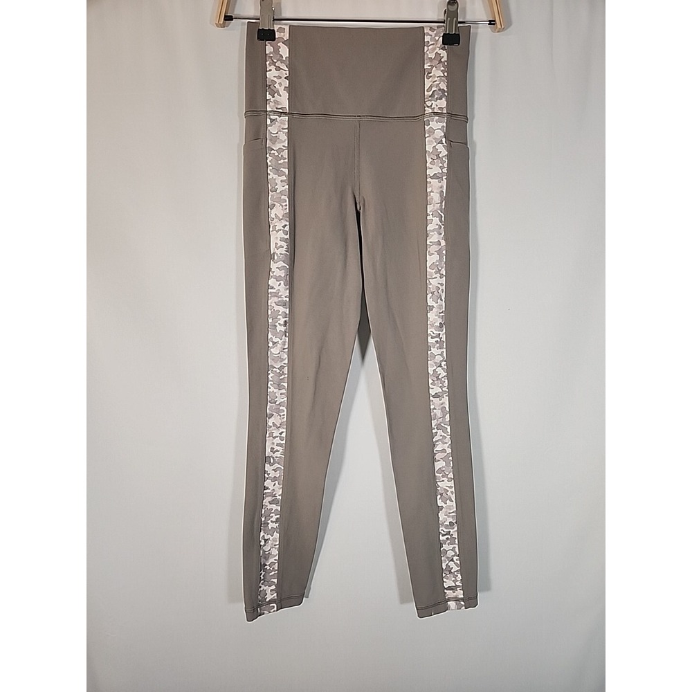 Athleta Salutation Stash Pocket II Serene 7/8‎ Leggings Taupe Camo Womens XS